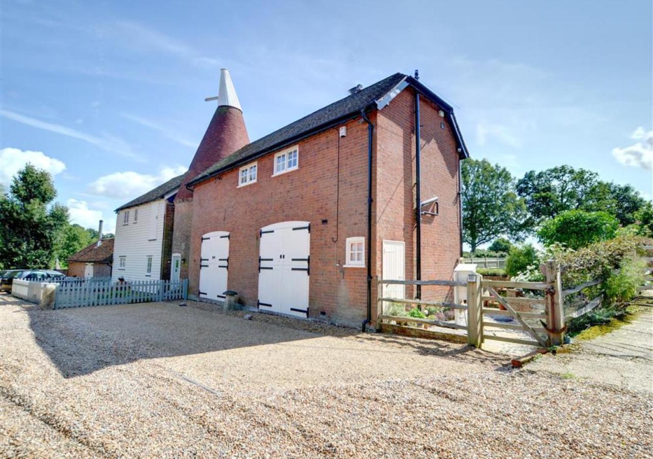 The Coach House Villa Biddenden Exterior photo